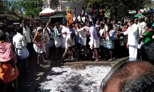 Hosadurga : गौरवशाली वीरभद्रेश्वर स्वामी की पूजा Hosadurga : गौरवशाली वीरभद्रेश्वर स्वामी की पूजा