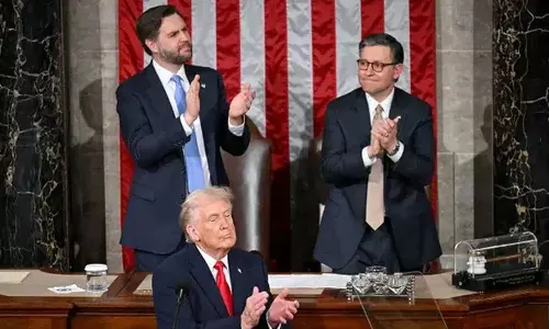Trump: पाकिस्तान के PM को 35 मिलियन मौतों की चेतावनी दी गई Trump: पाकिस्तान के PM को 35 मिलियन मौतों की चेतावनी दी गई