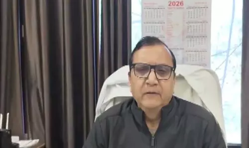 उत्तर प्रदेश: फिरोजाबाद में बस पलटने से 18 घायल उत्तर प्रदेश: फिरोजाबाद में बस पलटने से 18 घायल