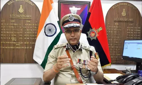 Chandigarh के मेयर ने डीजीपी हुड्डा को सम्मानित किया