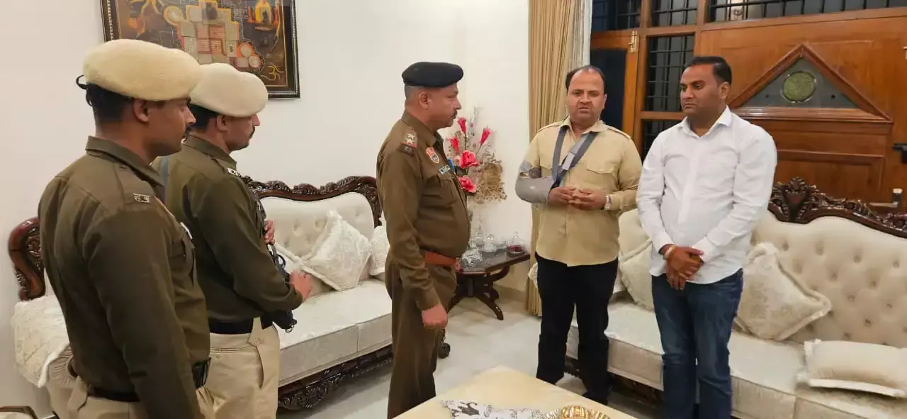 Faridabad: फरीदाबाद में कांग्रेस नेताओं पर प्रशासन सख्त