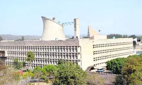 Haryana में खराब कानून-व्यवस्था को लेकर विपक्ष ने भाजपा पर निशाना साधा Haryana में खराब कानून-व्यवस्था को लेकर विपक्ष ने भाजपा पर निशाना साधा