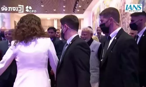 पीएम मोदी ने बच्चों से की खास बातचीत, शिक्षा और खेल-कूद पर बच्चों ने किए सवाल पीएम मोदी ने बच्चों से की खास बातचीत, शिक्षा और खेल-कूद पर बच्चों ने किए सवाल
