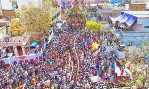 Sri Kadiri लक्ष्मी नरसिम्हा स्वामी मंदिर में 27 फरवरी से 15 दिन का ब्रह्मोत्सव Sri Kadiri लक्ष्मी नरसिम्हा स्वामी मंदिर में 27 फरवरी से 15 दिन का ब्रह्मोत्सव