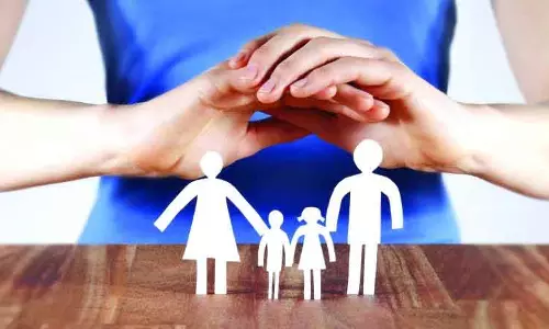 India में लाइफ इंश्योरेंस खरीद में एजेंट कमीशन प्राथमिकता का असर