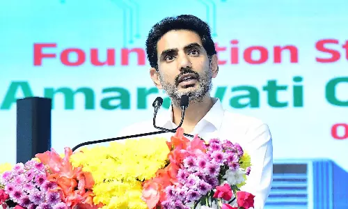 IT मंत्री नारा लोकेश ने पुनर्विका के इलाज के लिए ₹6 करोड़ जुटाने का वादा किया