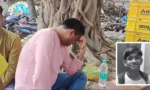 Exam के दौरान बीमार पड़ने से किशोर की मौत Exam के दौरान बीमार पड़ने से किशोर की मौत