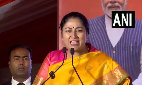 मुख्यमंत्री Rekha Gupta ने पहली वर्षगांठ पर संगठन और जनता के साथ जुड़ाव पर जोर दिया मुख्यमंत्री Rekha Gupta ने पहली वर्षगांठ पर संगठन और जनता के साथ जुड़ाव पर जोर दिया