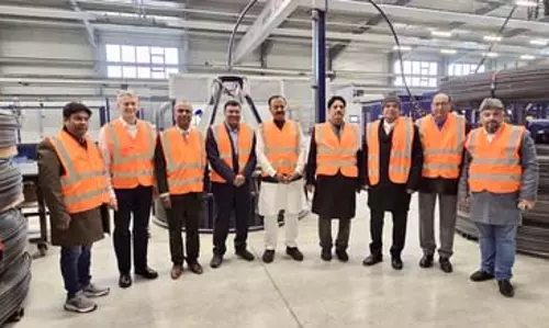 Deputy सीएम केशव प्रसाद मौर्या ने रेलवन जीएमबीएच फैक्ट्री का किया दौरा Deputy सीएम केशव प्रसाद मौर्या ने रेलवन जीएमबीएच फैक्ट्री का किया दौरा