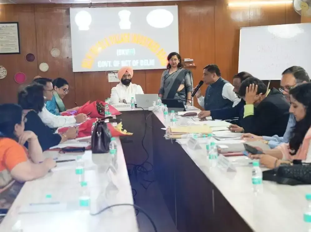 New Delhi: दिल्ली योजना के लिए तैयारियां तेज, खादी योजना पर बड़ा फैसला