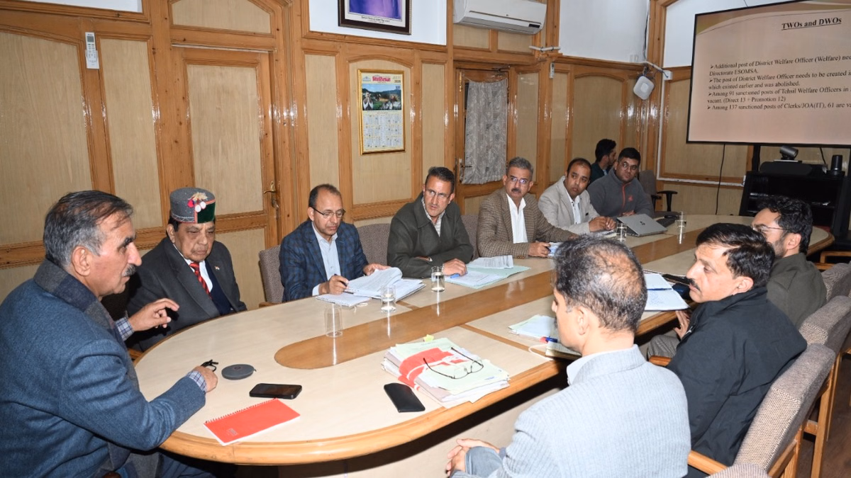 Shimla: सीएम ने पेंशन बंद न करने के दिए निर्देश