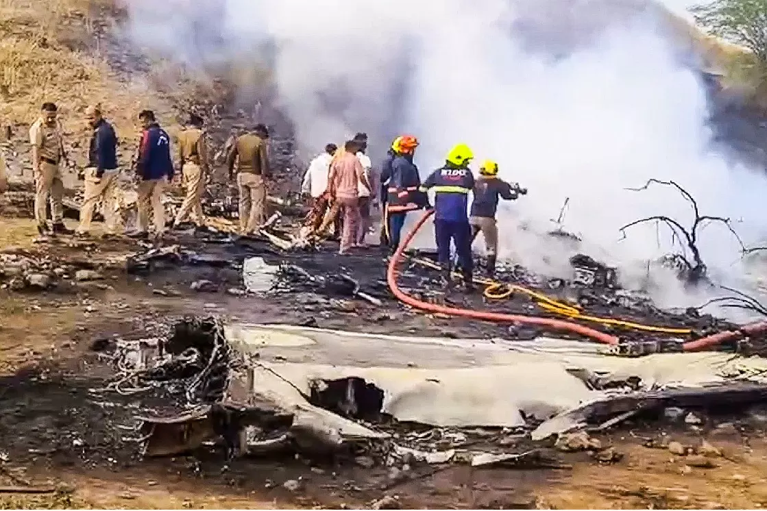 Baramati crash के बाद DGCA ने सुरक्षा कारणों से VSR के 4 प्लेन रोके Baramati crash के बाद DGCA ने सुरक्षा कारणों से VSR के 4 प्लेन रोके