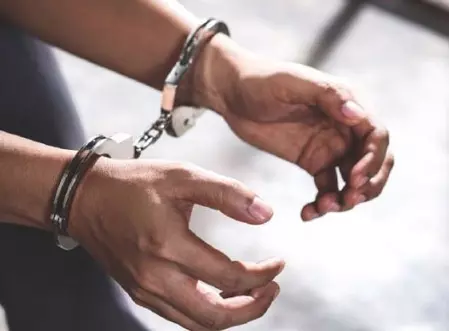 25 बांग्लादेशी नागरिक गिरफ्तार 25 बांग्लादेशी नागरिक गिरफ्तार