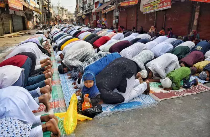 Ludhiana city में आस्था के रंग छाए, स्थानीय लोगों ने रमज़ान मनाया Ludhiana city में आस्था के रंग छाए, स्थानीय लोगों ने रमज़ान मनाया