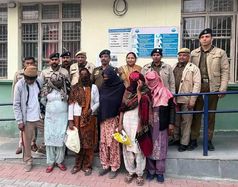 Himachal: अंतरराज्यीय नवजात शिशु तस्करी रैकेट में शामिल सभी 9 लोग गिरफ्तार Himachal: अंतरराज्यीय नवजात शिशु तस्करी रैकेट में शामिल सभी 9 लोग गिरफ्तार