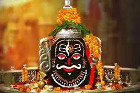 Ujjain: पूर्व मुख्यमंत्री ने लिया महाकाल का आशीर्वाद Ujjain: पूर्व मुख्यमंत्री ने लिया महाकाल का आशीर्वाद