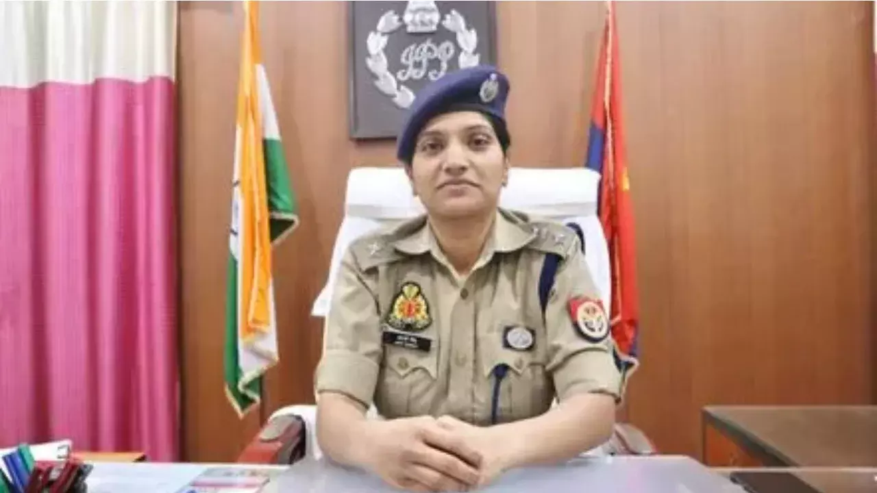 Farrukhabad: पुलिस अधीक्षक आरती सिंह की कार्रवाई चर्चा में Farrukhabad: पुलिस अधीक्षक आरती सिंह की कार्रवाई चर्चा में