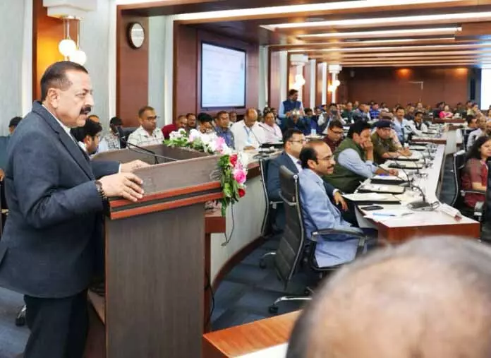 Dr. Jitendra ने गुवाहाटी ‘काउंसलिंग वर्कशॉप’ को संबोधित किया Dr. Jitendra ने गुवाहाटी ‘काउंसलिंग वर्कशॉप’ को संबोधित किया