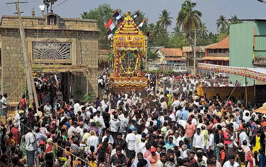 Karnataka : लक्ष्मी नारायण ब्रह्मा रथोत्सव समारोह Karnataka : लक्ष्मी नारायण ब्रह्मा रथोत्सव समारोह