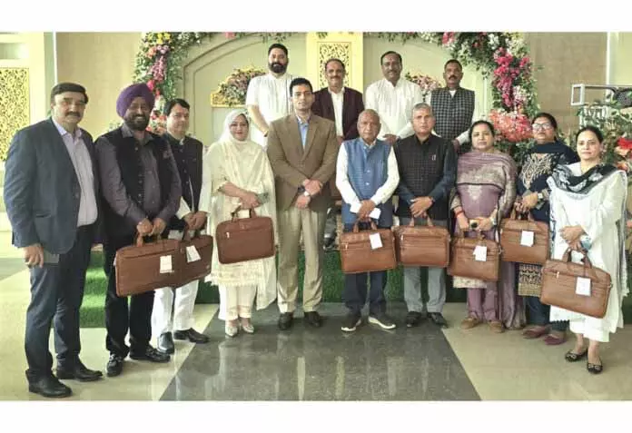 DDC फ्रेमवर्क ने जमीनी स्तर पर लोकतंत्र को मजबूत बनाया: Tony DDC फ्रेमवर्क ने जमीनी स्तर पर लोकतंत्र को मजबूत बनाया: Tony