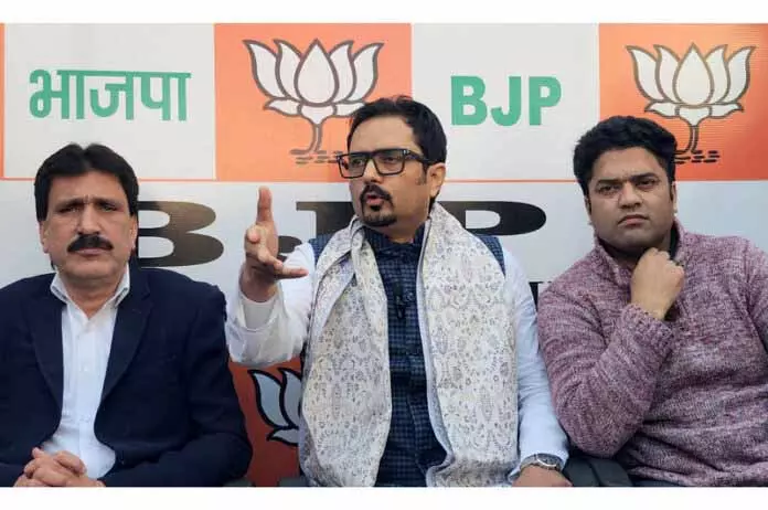 BJP ने एनसी-सरकार पर ग्रीन कवर की रक्षा करने में विफल रहने का आरोप लगाया BJP ने एनसी-सरकार पर ग्रीन कवर की रक्षा करने में विफल रहने का आरोप लगाया