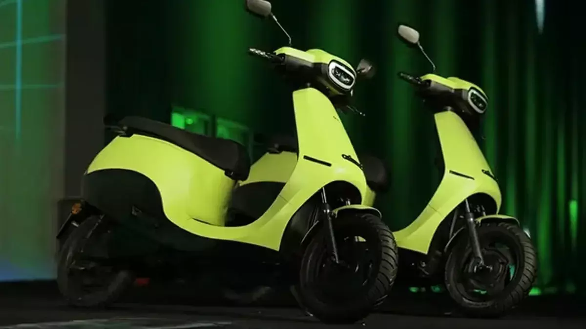 Ola Electric की 150 स्टोर्स बंद करने की तैयारी, सेल्स में गिरावट है कारण Ola Electric की 150 स्टोर्स बंद करने की तैयारी, सेल्स में गिरावट है कारण