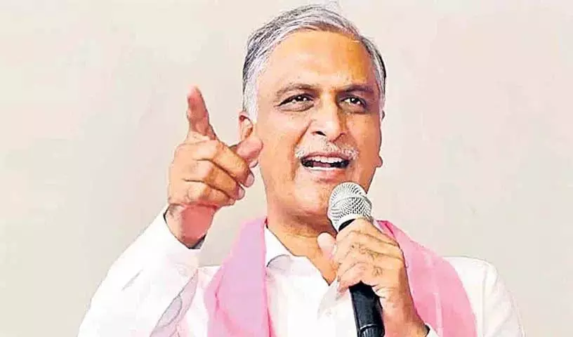 कांग्रेस सरकार किसानों का शोषण कर रही है: Harish Rao कांग्रेस सरकार किसानों का शोषण कर रही है: Harish Rao