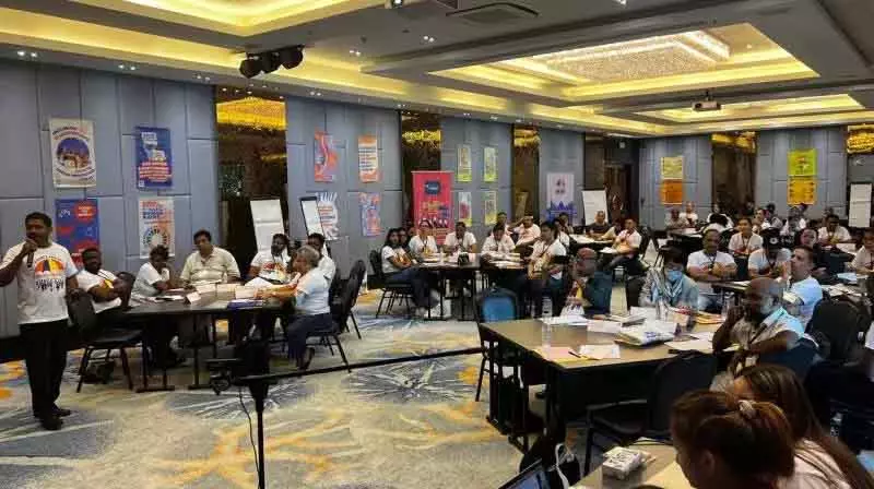 Iran स्थिति पर भारतीय माइग्रेंट्स के परिवारों में चिंता बढ़ी Iran स्थिति पर भारतीय माइग्रेंट्स के परिवारों में चिंता बढ़ी