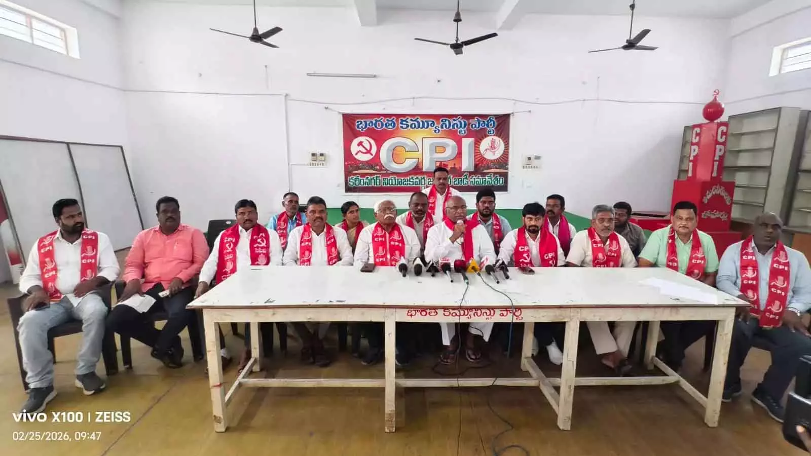 CPI नेता चा ने माओवाद के खिलाफ केंद्र की डेडलाइन को तानाशाही बताया CPI नेता चा ने माओवाद के खिलाफ केंद्र की डेडलाइन को तानाशाही बताया