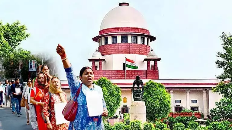 Supreme Court ने 32,000 प्राइमरी स्कूल टीचरों को बहाल करने के आदेश को चुनौती दी Supreme Court ने 32,000 प्राइमरी स्कूल टीचरों को बहाल करने के आदेश को चुनौती दी