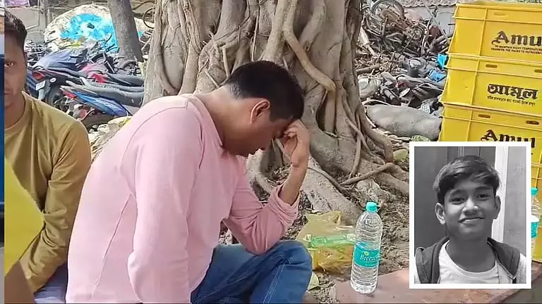 Exam के दौरान बीमार पड़ने से किशोर की मौत Exam के दौरान बीमार पड़ने से किशोर की मौत