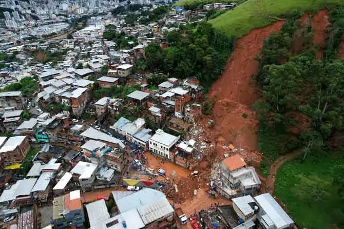 Brazil में बाढ़ से 36 मौतें, दर्जनों लापता Brazil में बाढ़ से 36 मौतें, दर्जनों लापता
