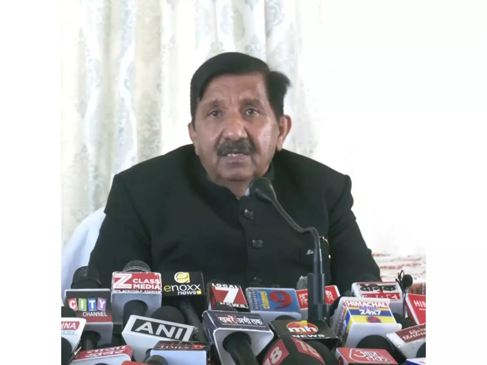 Himachal पूर्णतः स्वचालित परिवहन प्रणाली की ओर बढ़ रहा है: उपमुख्यमंत्री Himachal पूर्णतः स्वचालित परिवहन प्रणाली की ओर बढ़ रहा है: उपमुख्यमंत्री