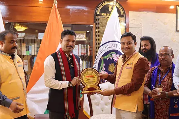 Interstate युवा आदान-प्रदान कार्यक्रम के तहत प्रतिनिधिमंडल ने एपीएलए का दौरा किया Interstate युवा आदान-प्रदान कार्यक्रम के तहत प्रतिनिधिमंडल ने एपीएलए का दौरा किया