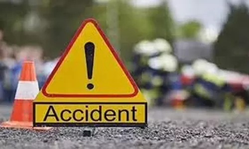 Faridabad Accident: बाइक सवार युवकों को ट्रक ने मारी टक्कर , दोनों की मौत Faridabad Accident: बाइक सवार युवकों को ट्रक ने मारी टक्कर , दोनों की मौत