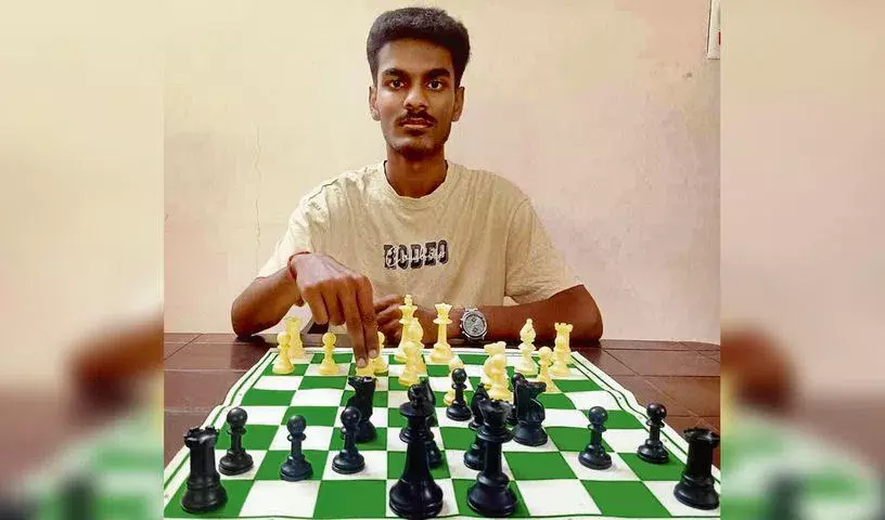 विश्वा ने ब्रिलियंट ट्रॉफी ऑनलाइन शतरंज टूर्नामेंट जीता विश्वा ने ब्रिलियंट ट्रॉफी ऑनलाइन शतरंज टूर्नामेंट जीता