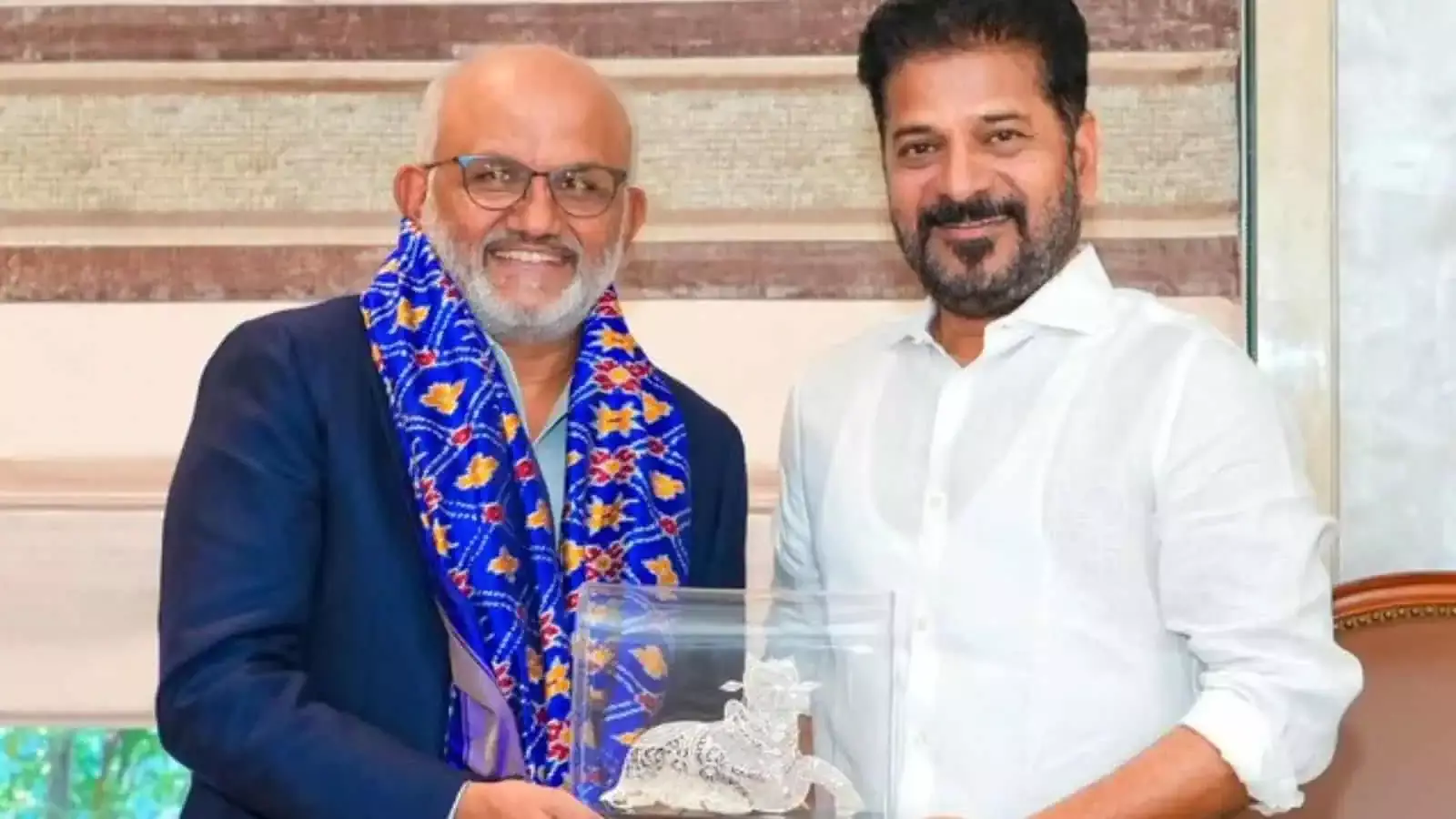 Revanth Reddy और एडोब के CEO ने ‘तेलंगाना राइजिंग 2047’ विजन पर चर्चा की Revanth Reddy और एडोब के CEO ने ‘तेलंगाना राइजिंग 2047’ विजन पर चर्चा की