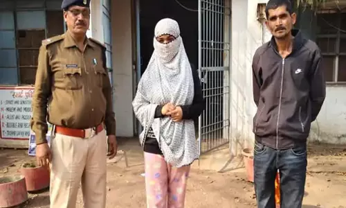 7 लाख की ठगी, युवती समेत 2 गिरफ्तार