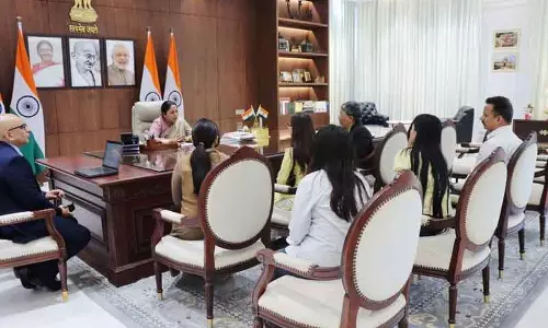 Delhi पुलिस ने NE छात्रों के साथ नस्लीय दुर्व्यवहार में कपल को गिरफ्तार किया
