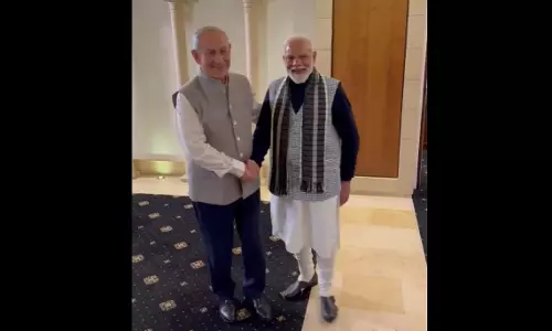 डिनर होस्टिंग के दौरान इजराइली पीएम नेतन्याहू का इंडियन लुक, प्रधानमंत्री मोदी को चौंकाया