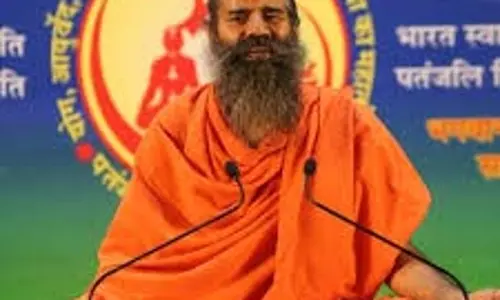 Swami Ramdev :  स्वामी रामदेव ने बताया नज़र तेज करने के घरेलू उपाय