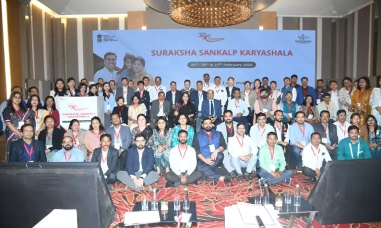 भारत का 1 दिसंबर 2027 तक HIV कंट्रोल का टारगेट, नॉर्थ-ईस्ट के 60 ज़िलों पर फोकस भारत का 1 दिसंबर 2027 तक HIV कंट्रोल का टारगेट, नॉर्थ-ईस्ट के 60 ज़िलों पर फोकस