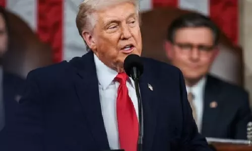 Trump की तीसरे देश से देश निकाला की कोशिश कानूनी रुकावट में फंस गई