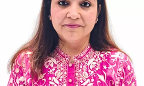 PCOS को मैनेज करना: महिलाओं के स्वास्थ्य के लिए एक समग्र दृष्टिकोण PCOS को मैनेज करना: महिलाओं के स्वास्थ्य के लिए एक समग्र दृष्टिकोण