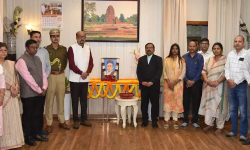 राज्यपाल डेका ने वीर विनायक दामोदर सावरकर को श्रद्धांजलि दी
