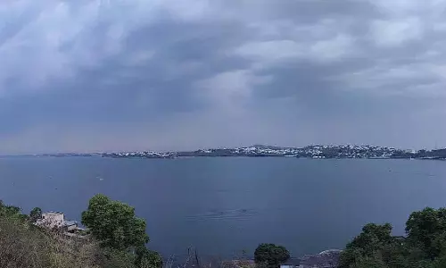 Bhopal : अतिक्रमण की चिंताओं के बीच अपर लेक के आसपास सीमांकन शुरू Bhopal : अतिक्रमण की चिंताओं के बीच अपर लेक के आसपास सीमांकन शुरू