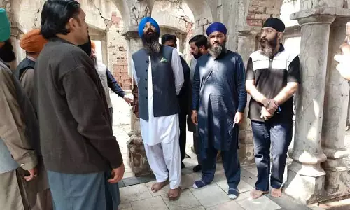 Guru Nanak Dev से जुड़े पाकिस्तान गुरुद्वारे का जीर्णोद्धार किया जाएगा