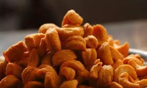 Holi Special Masala Kaju: होली पर बनाएं कुरकुरे मसाला काजू Holi Special Masala Kaju: होली पर बनाएं कुरकुरे मसाला काजू