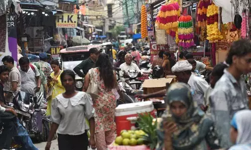 Phagwara में SP ने ट्रैफिक पुलिस की मदद से कार्रवाई की, 20 चालान काटे गए, 4 FIR दर्ज Phagwara में SP ने ट्रैफिक पुलिस की मदद से कार्रवाई की, 20 चालान काटे गए, 4 FIR दर्ज
