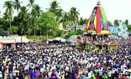Bhubaneswar भगवान बलदेव जू के रथ के लिए 1 करोड़ रुपये Bhubaneswar भगवान बलदेव जू के रथ के लिए 1 करोड़ रुपये
